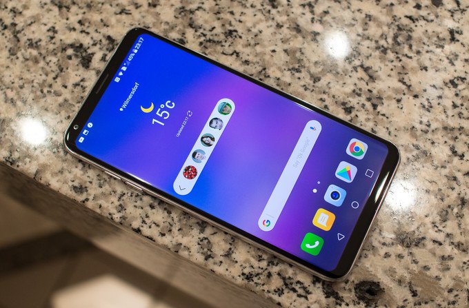 Download the LG V30 Floating Bar app on your phone