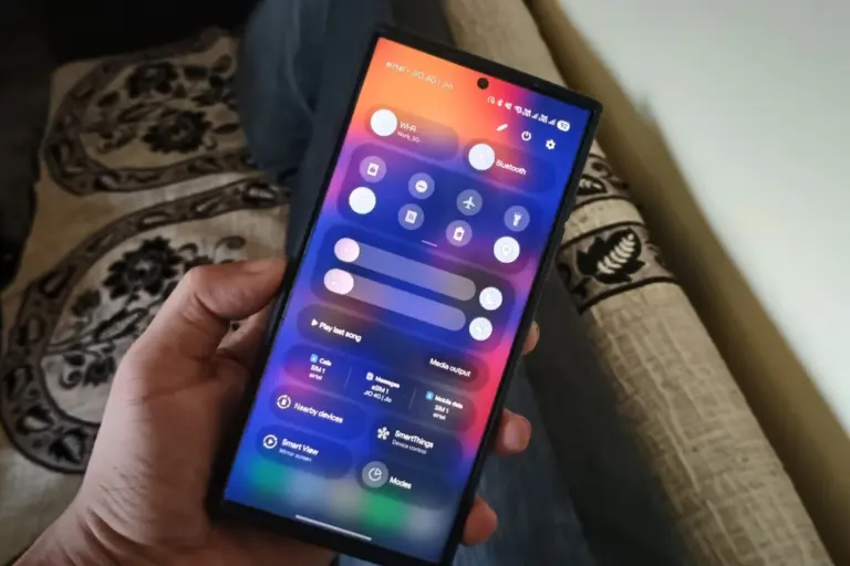 Samsung One UI 7 Notification Panel For Reference